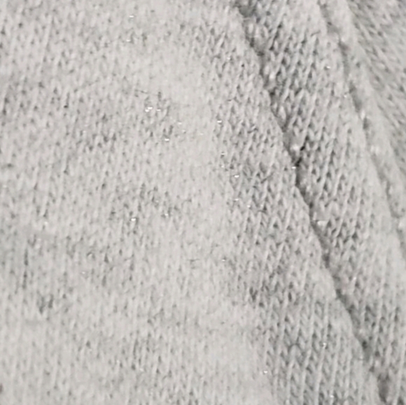 Lululemon size 6 zippered top. - Picture 2 of 2